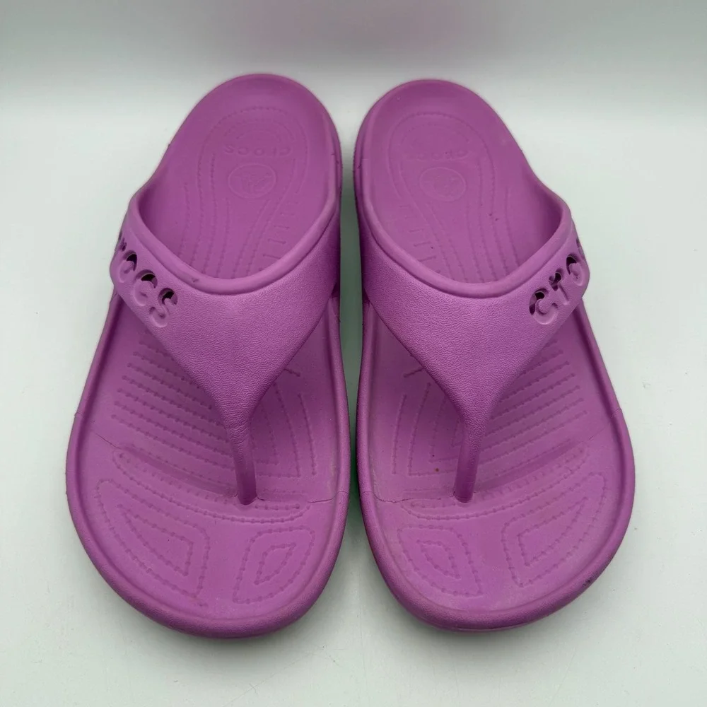 Crocs Baya Flip Flop Sandals Mens‎ Size 11 Purple Thong Slip On Beach Summer